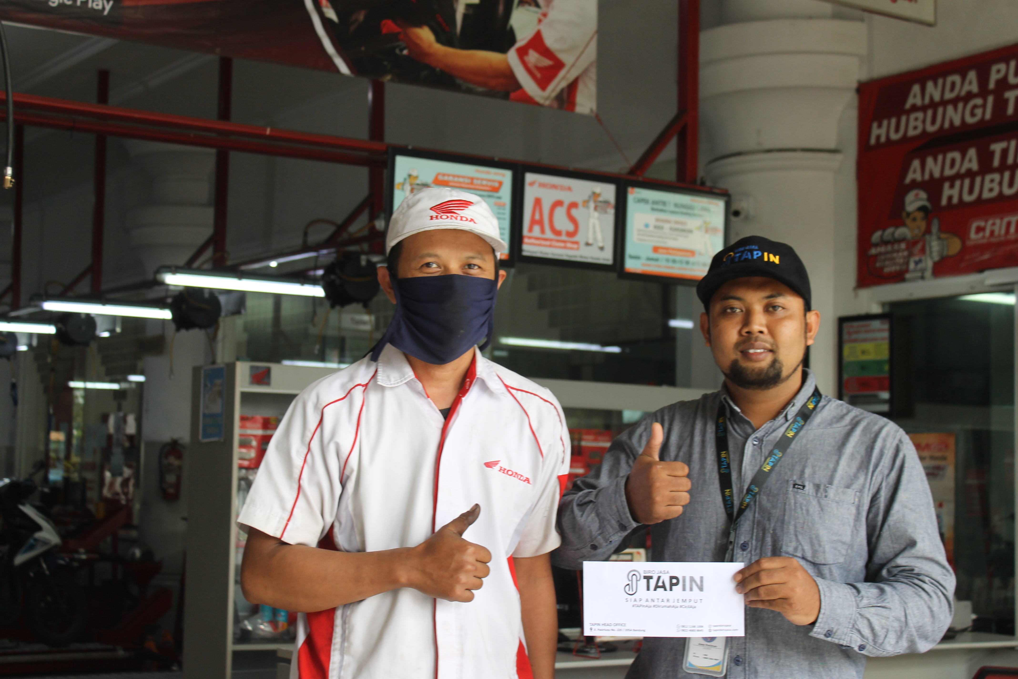 Tim profesional Tapin Biro Jasa melayani home service